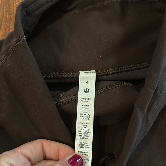 Lululemon shorts - Picture 3 of 4